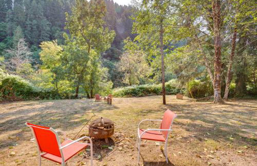 Historic Mapleton Cottage with River Views and Hot Tub - Foto 21