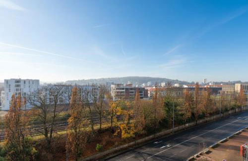 Séjour lumineux T3 moderne, balcon & ascenseur - Foto 11