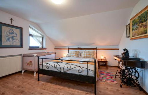 3 Bedroom Beautiful Home In Novi Marof - Foto 26