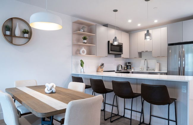 RevelStoked Getaway by Revelstoke Vacation - Photo 7