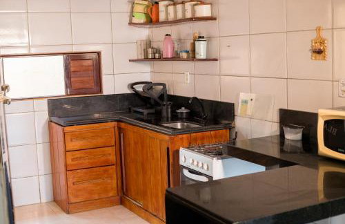 casasveraneio , Barra de são Miguel casa com 4 quartos sendo 2 suítes,todos com ar condicionado, 300 m da praia, 5 minutos praia das conchas e 10 do gunga! Área de lazer com piscina de 10 m churrasqueira e freezer!a melhor! - Foto 12