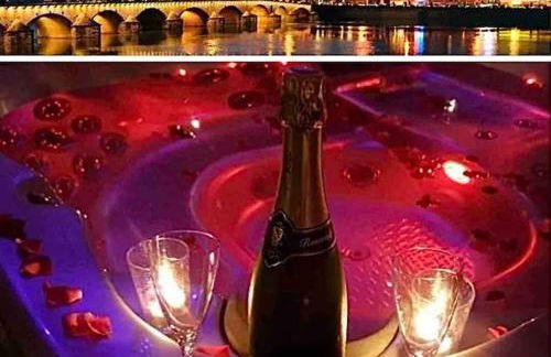 Séjour détente au cœur de MÂCON spa,ciné,bouteille offerte - Foto 4