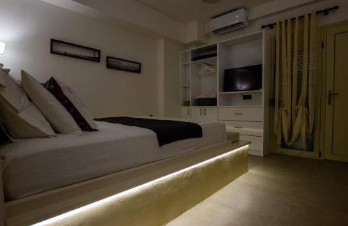 KyMa Studios and Suites - Photo 55