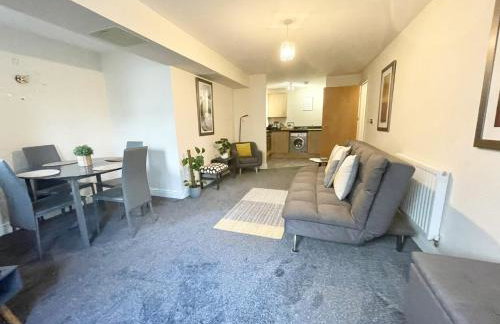 Ashford Retreat - 2 Bedroom 2 Bath great for families, business or contractor stays wt parking - Foto 5