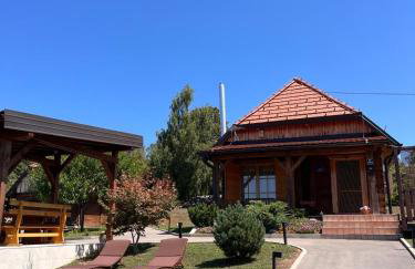 Kuća za odmor Markoci - Foto 1