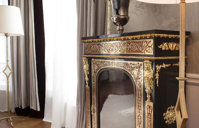 La Reserve Paris Hotel and Spa - Photo 15