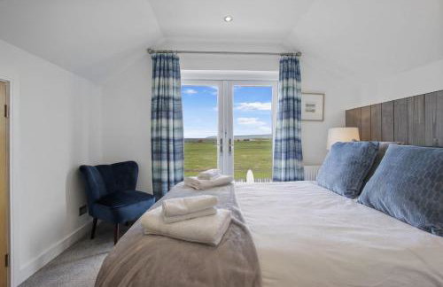Luxury 4 bed beachside home with coastal views - Foto 17
