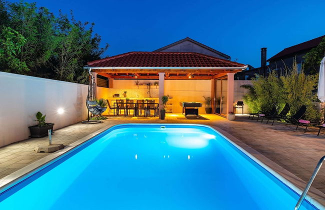 Luxurious Villa in Dalmatia Near Sea - Foto 13