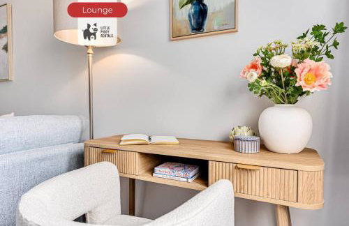 Cosy Stylish Home w EV Charger Priv.… - Foto 25