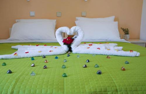 Nik Litinas Apartments with pool - Photo 40