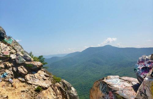 Mountain home, next to a Winery with a fire pit - Foto 12