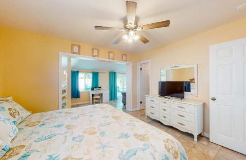 Tropical Haven Retreat 4 Beds 3 Baths Ultimate Family Vacation - Foto 11