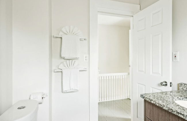 Spacious 4BR Getaway: Perfect for Family & Friends - Foto 23