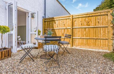 Newly renovated 2-bed house in Lechlade with parking - Foto 10