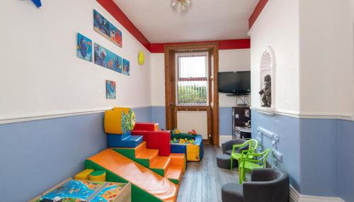 Big Pink House - Foto 4, Game Room