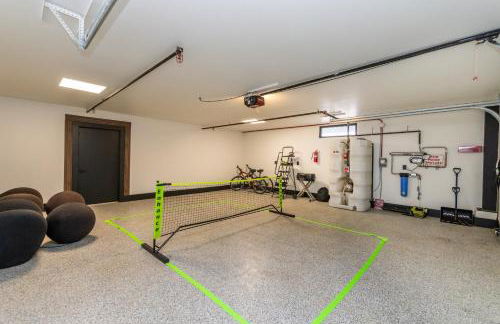 Secluded Dream Home with Hot Tub and Full Gym on 20 Acres - Foto 33