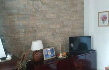 Violet Bedroom and Apartment - Photo 4