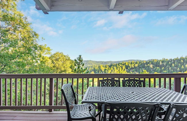 Mins to the Lake, Arcade/playroom, Panoramic Deck Views Nadelhorn by Avantstay - Foto 2