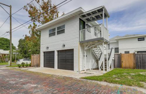 Bright St Petersburg Apartment, Walk to Downtown! - Foto 3