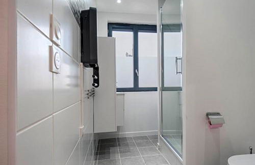 Proche Gare, parking couvert, Wifi - Foto 6