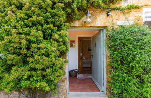 Gardeners Cottage - Photo 12