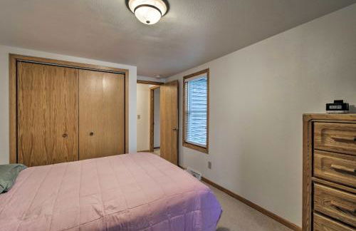 Lakefront Home with Seasonal Dock - 2 Mi to Skiing! - Foto 18