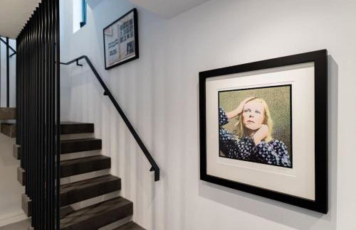 The Bowie is a David Bowie themed Smart House - Foto 57