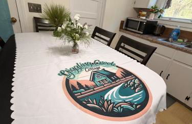 Giggling Creek Cottage - BedJet! King Sized! Gazebo, 45 Acres, Arcades, Nintendo, more - Photo 4