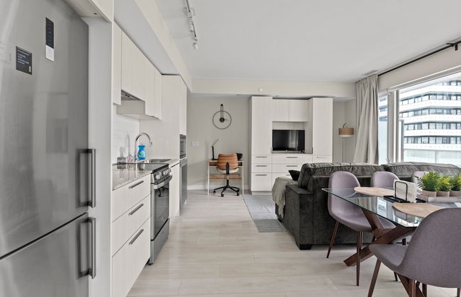 Teahouse Condos in Downtown Toronto - Photo 11