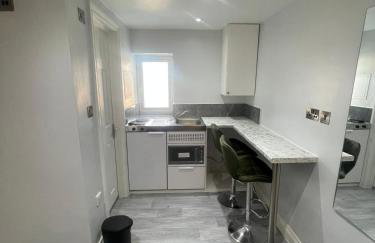 Cozy Studio Flat Romford, London - Foto 22