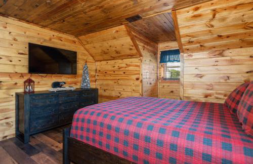 River Lodge Escape with Hot Tub - Foto 29