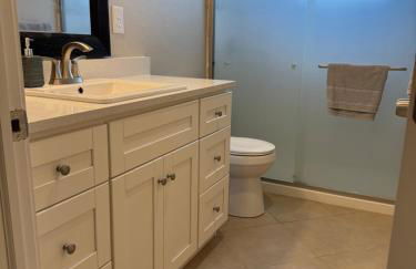 3 bed 2 bath pool house with water access - Foto 19