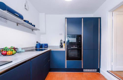 Charming Home in Chester by 53 Degrees Property, Ideal for Family Getaways, Central Location! - Foto 6