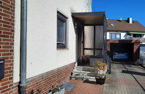 Farbenfrohe Dachgeschoßwohnung - Foto 5