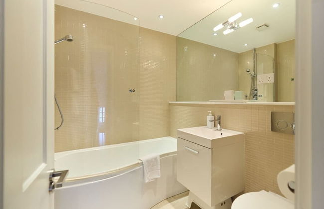 The Clapham Crib - Spacious 4bdr House With Patio - Foto 23