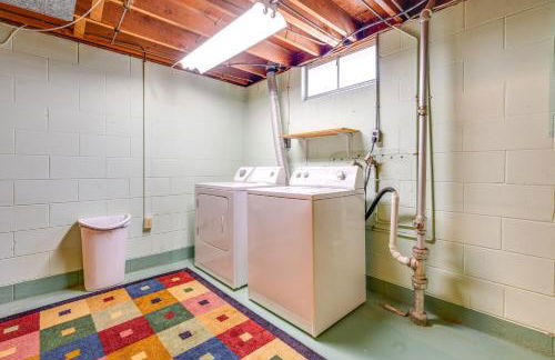 Family-Friendly Waterloo Abode with Deck! - Foto 20