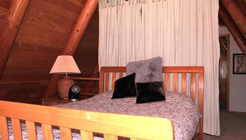 Entire cabin inside city limit - Foto 4