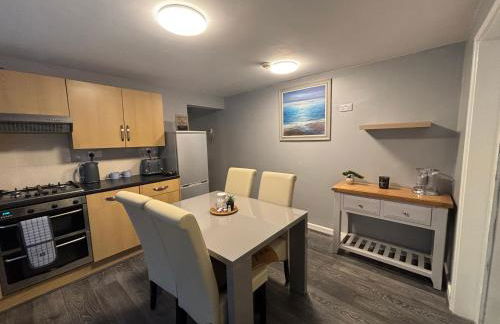 Jolly Jupiter at The Moon - Photo 7