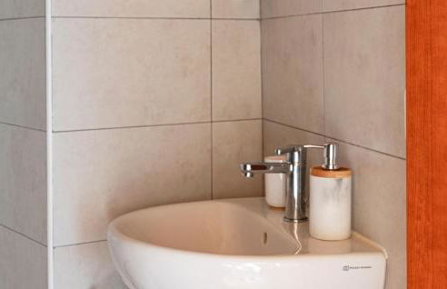 Amazing Home In Castelletta With Wifi - Foto 19