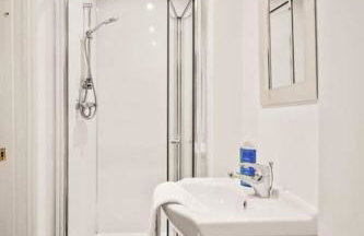 Huge Duplex in Great Location - Foto 30