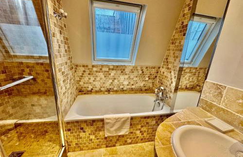 CHABLIS 27 avenue de la Bourdonnais 75007 - Foto 63