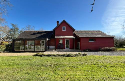 Maison de campagne lumineuse spacieuse dans impasse au calme a proximité d'un chateau deux vérandas grand jardin cabane pour vélos, pres Port en Bessin et Bayeux, proche plages du débarquement - Foto 4