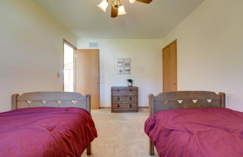 Lakeside Michigan Retreat with Boat Dock and Fireplace - Foto 21