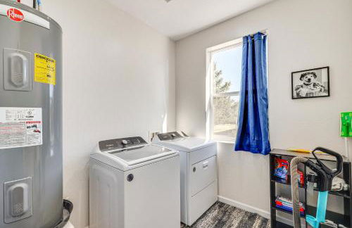 Hike and Ski! Home with Dog-Friendly Yard in Eagar - Foto 23