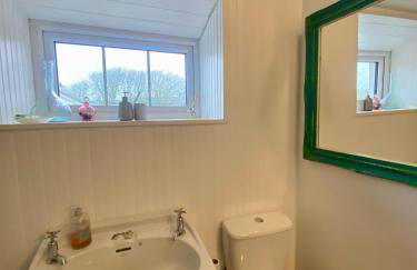 The Painter’s Retreat - Photo 35