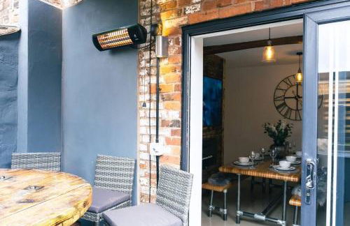 4 bedroom - Sleep 9 home in Cheadle Staffordshire - Alton towers Polar Express Dimmingsdale Peak District Trentham Gardens Water World - Foto 28