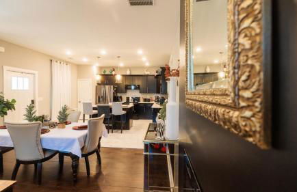 Incredible King Bed Room Private Bathroom - Foto 8