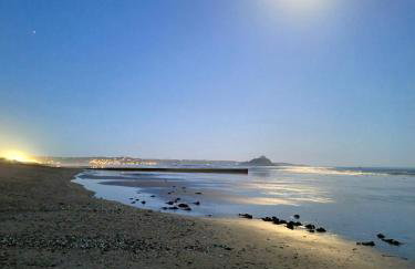 Central Penzance, Modern stylish home, Near Seafront with Gated parking - Photo 19