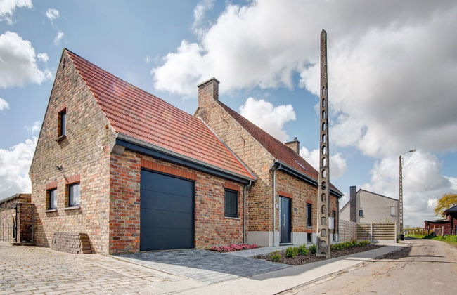 Holiday Home in Koekelare With Scenic Views - Photo 1