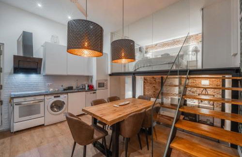 3min Walk Malasana - Trendy Cafes and Tapas Street - Photo 32